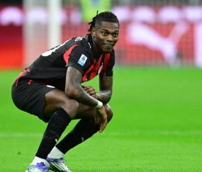 意甲大冷门！AC米兰主场遭倒数第一比萨队阻击，莫德里奇发威无缘胜利